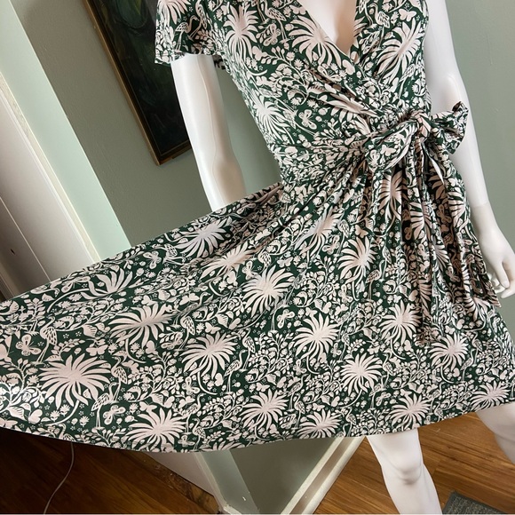 Boden Evangeline Jersey Faux Wrap Mini Dress 6 Petite Novelty Butterfly Birds - Picture 6 of 15